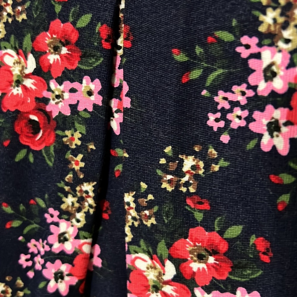 Skirt - Picture 3 of 7